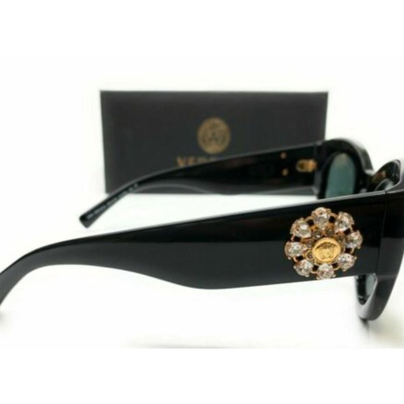 Versace Women\'s Black Cat Eye Sunglasses!